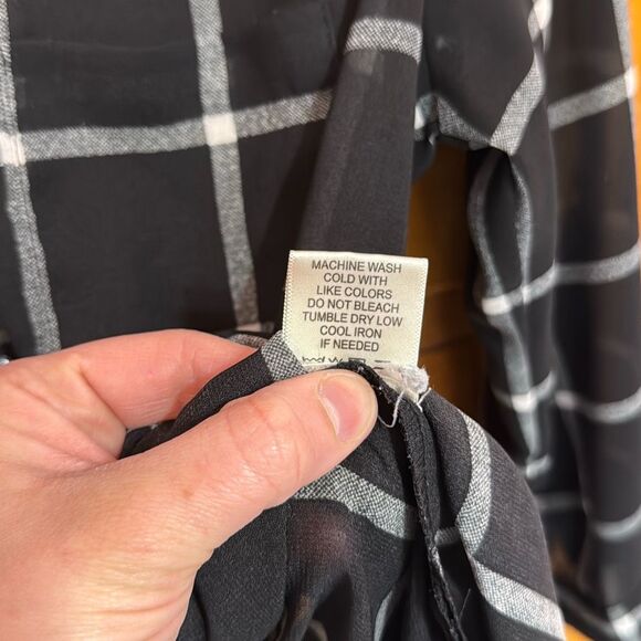 Live 4 Truth Black White Plaid Semi Sheer Blouse Women’s US Small - Picture 6 of 8